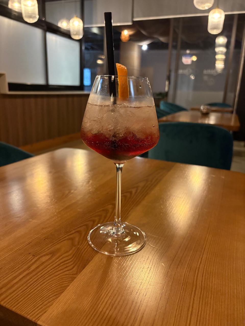 Hibiscus Spritz